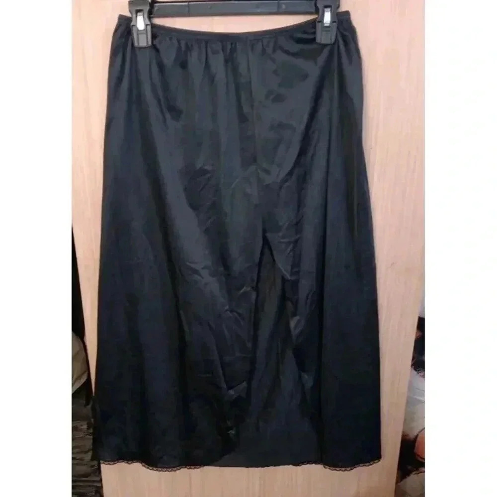 VINTAGE VASSARETTE SIZE LARGE BLACK HALF SLIP‎ ANKLE LENGTH 19" SLIT